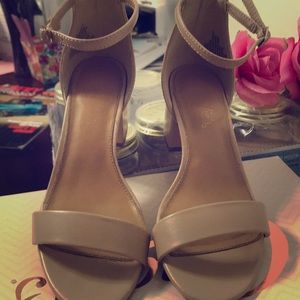 Nude shoes